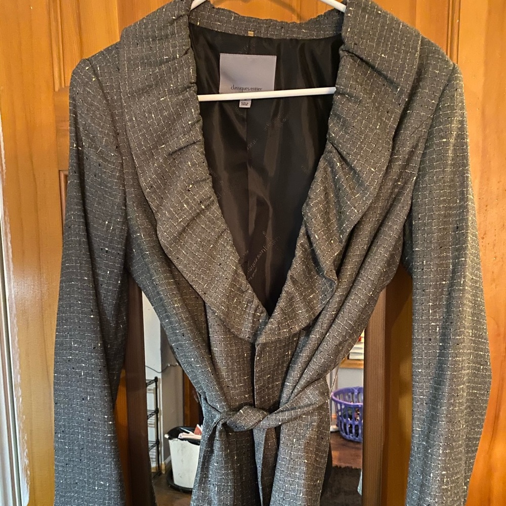 Blazer - Picture 2 of 7